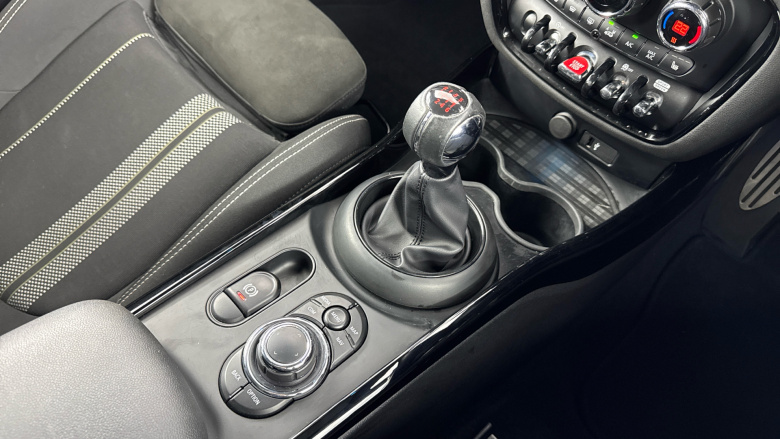 MINI Clubman 1.5 Cooper Shadow Edition 6dr Petrol Estate